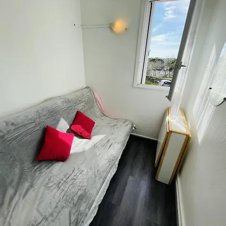 Au Calme, Proche Port Et Plage, Parking Gratuit - Fr-1-723-96 *
